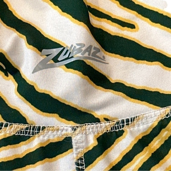 Green Bay Packers Women's Zebra Print Leggings - Picture 3 of 4